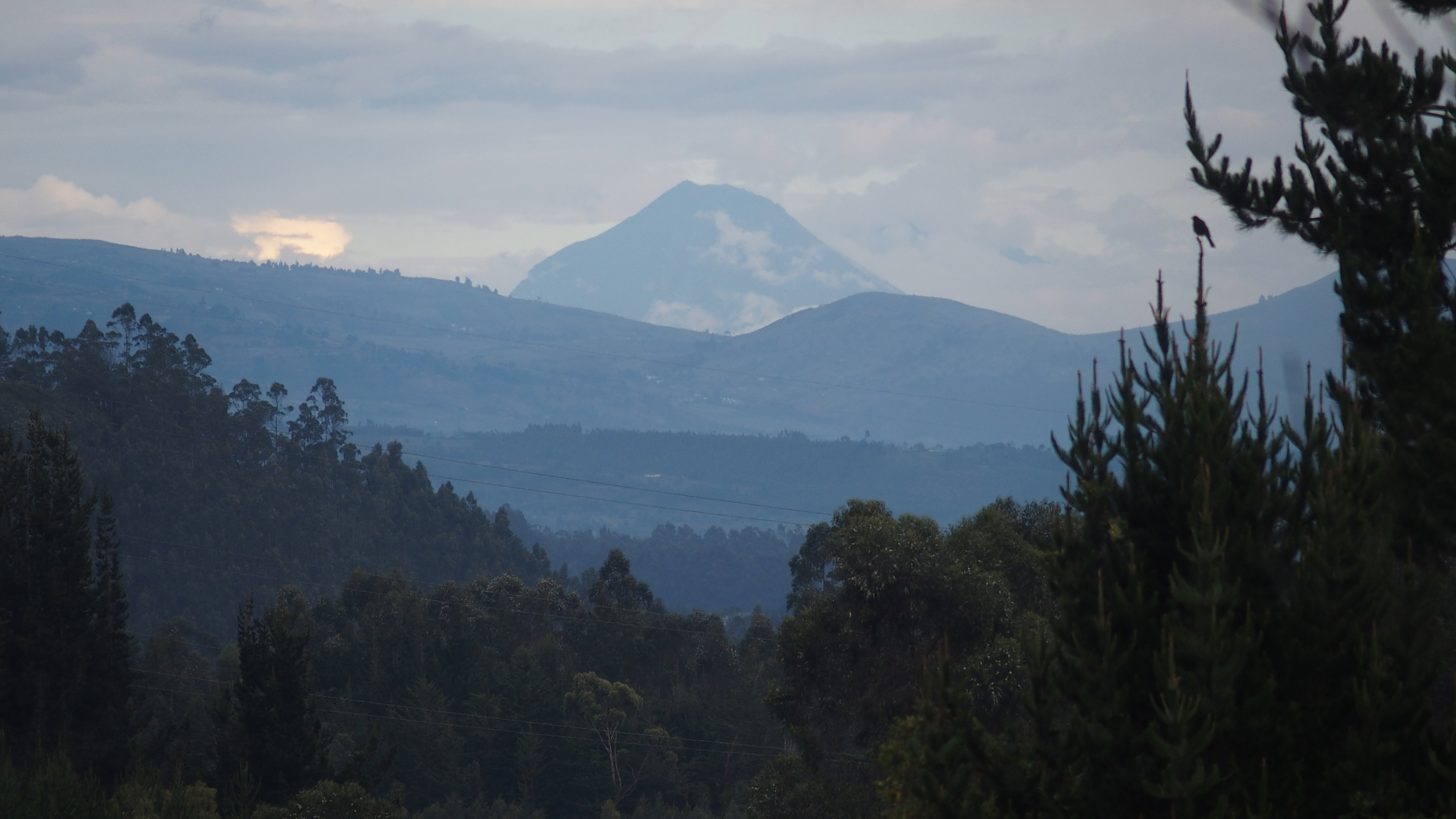 ein wenig ein anderes Hotel, aber gemütlich, ruhig, familiär und mit guter Aussicht, solange es nicht regnet