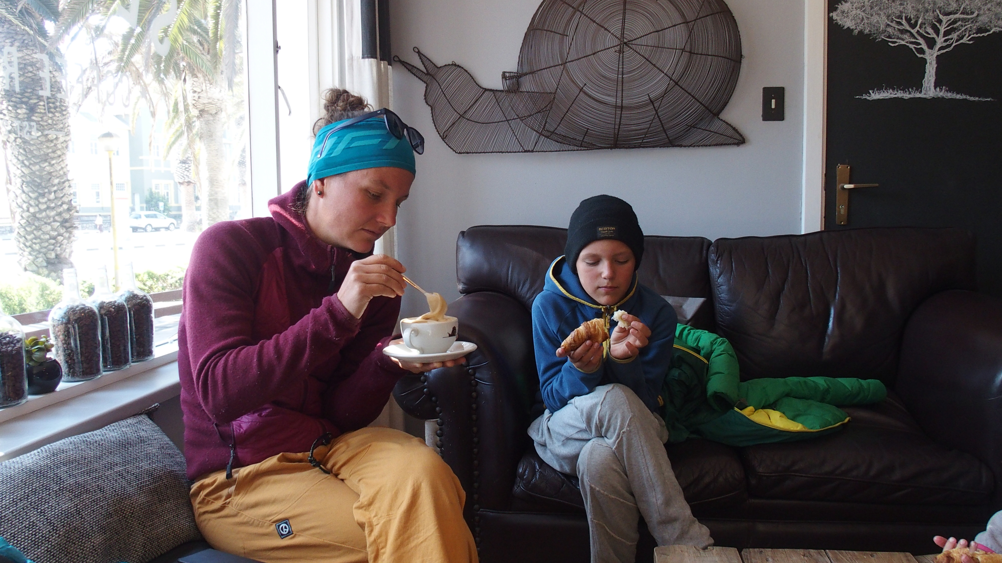 ändlig e aständige Kaffi!